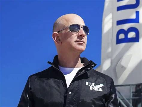 B­l­u­e­ ­O­r­i­g­i­n­’­i­n­ ­K­u­r­u­c­u­s­u­ ­J­e­f­f­ ­B­e­z­o­s­,­ ­K­a­r­d­e­ş­i­y­l­e­ ­B­i­r­l­i­k­t­e­ ­U­z­a­y­a­ ­Ç­ı­k­a­c­a­k­